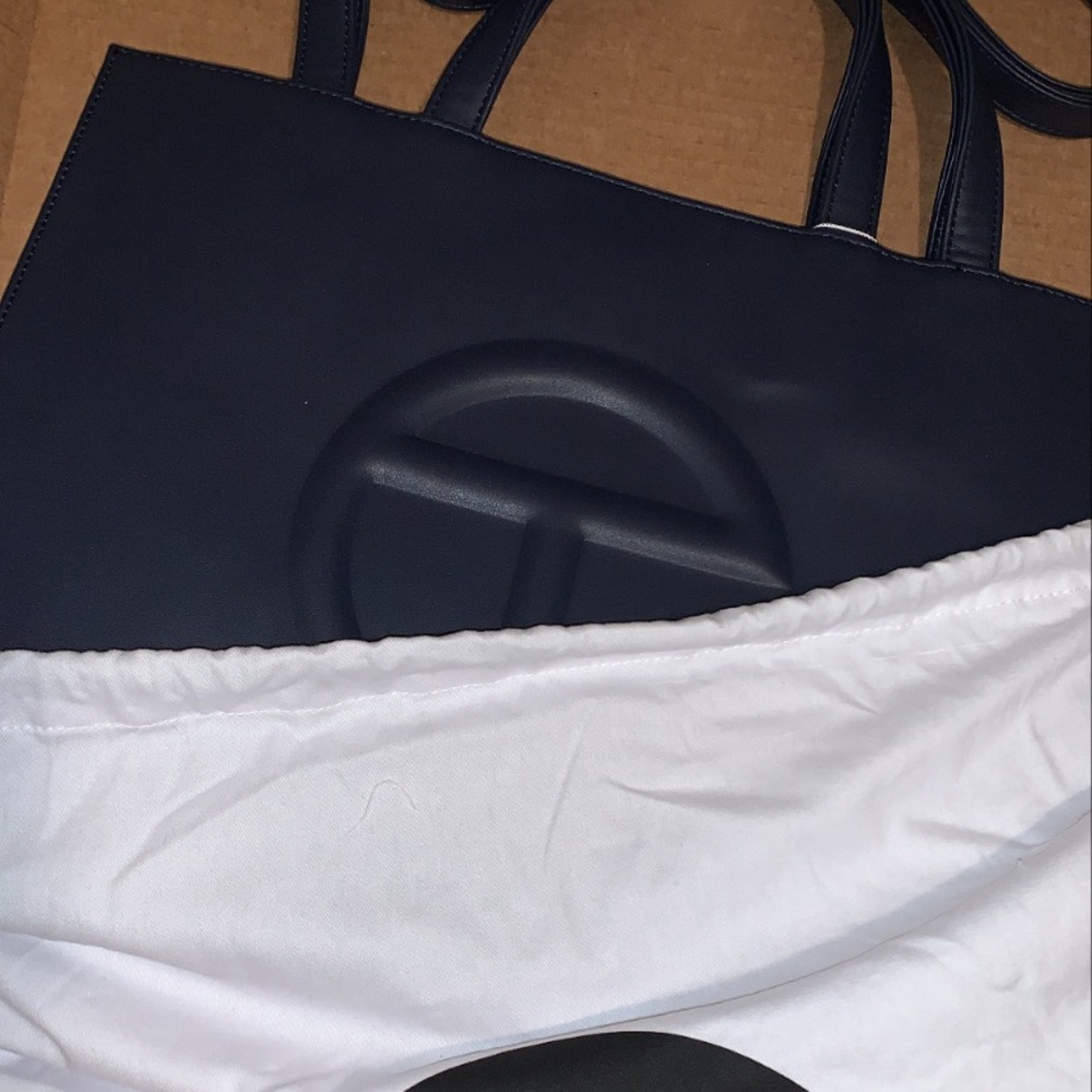 BRAND NEW TELFAR BAG (medium)